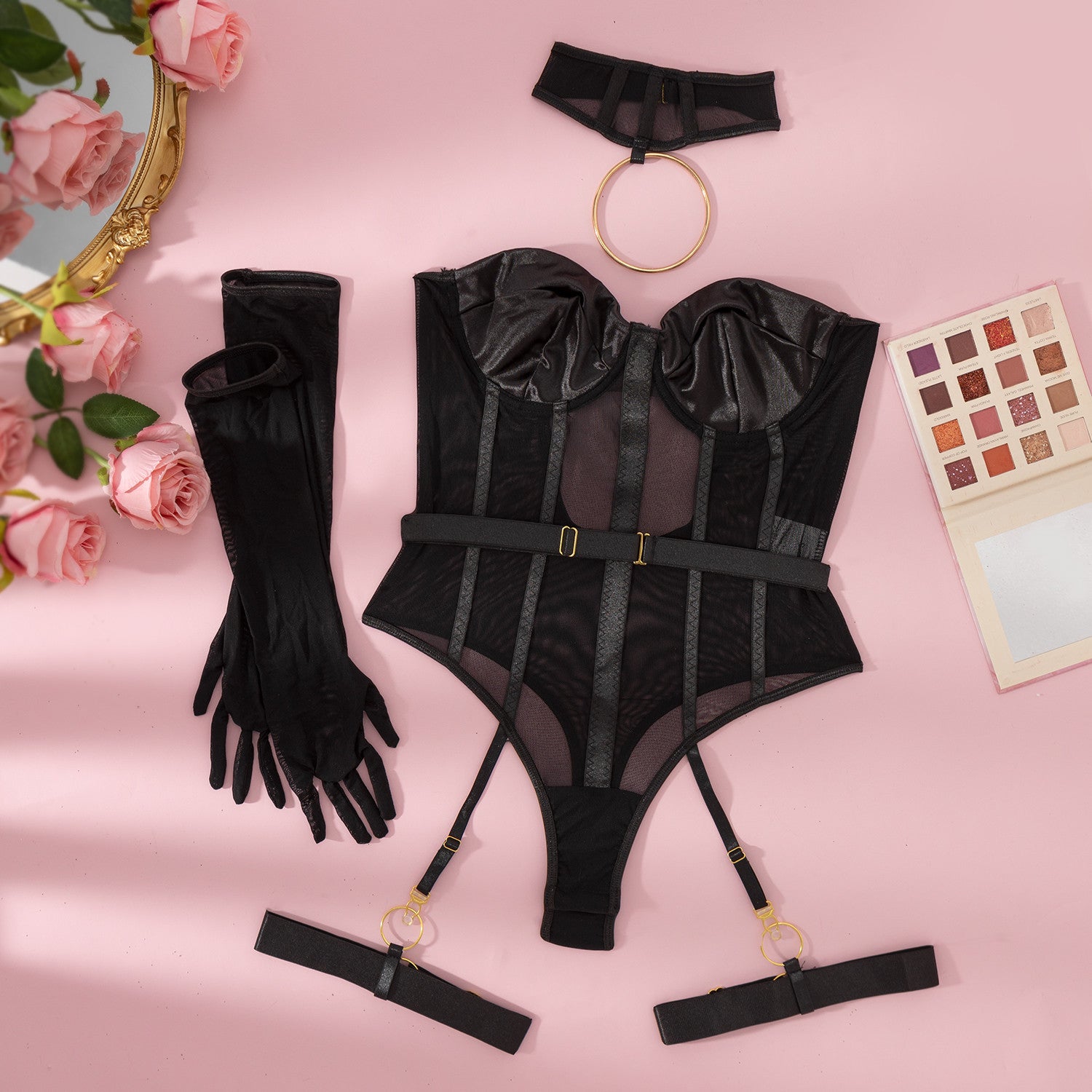 Conjunto de body elegante, transparente y sexy