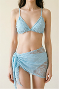 Conjunto de bralette de encaje y falda cruzada