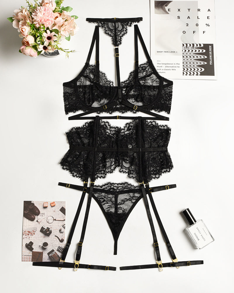 Conjunto de bralette y braguita de encaje con liguero