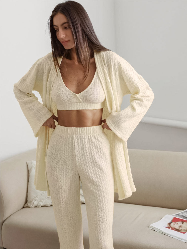 Conjunto de bata y pantalón largo a rayas holgados