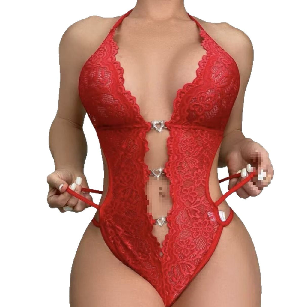 Vestido ajustado de encaje y pedrería con cuello halter