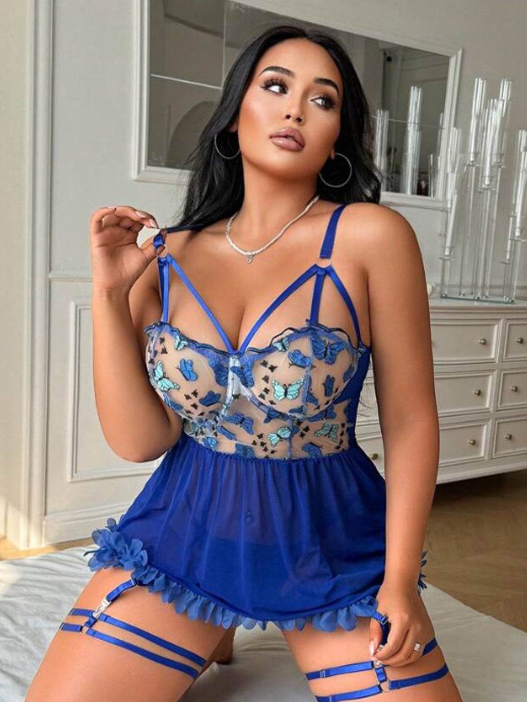 Vestido Transparente de Talla Grande con Encaje Bordado de Mariposas