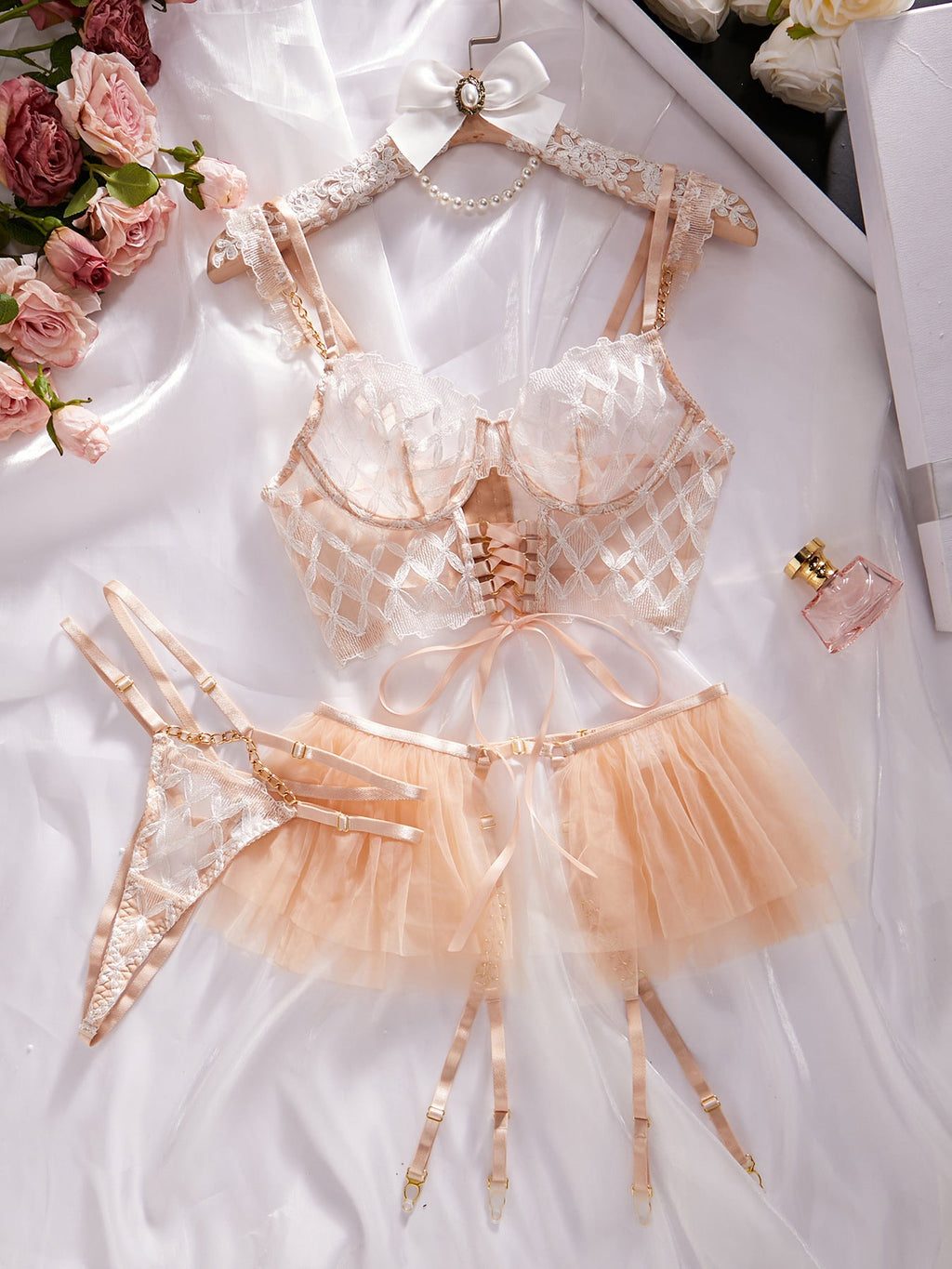 Floral Diamond Quilted Embroidery Sexy Strappy Mesh Tutu Dress Lingerie Sets For Women Sexy