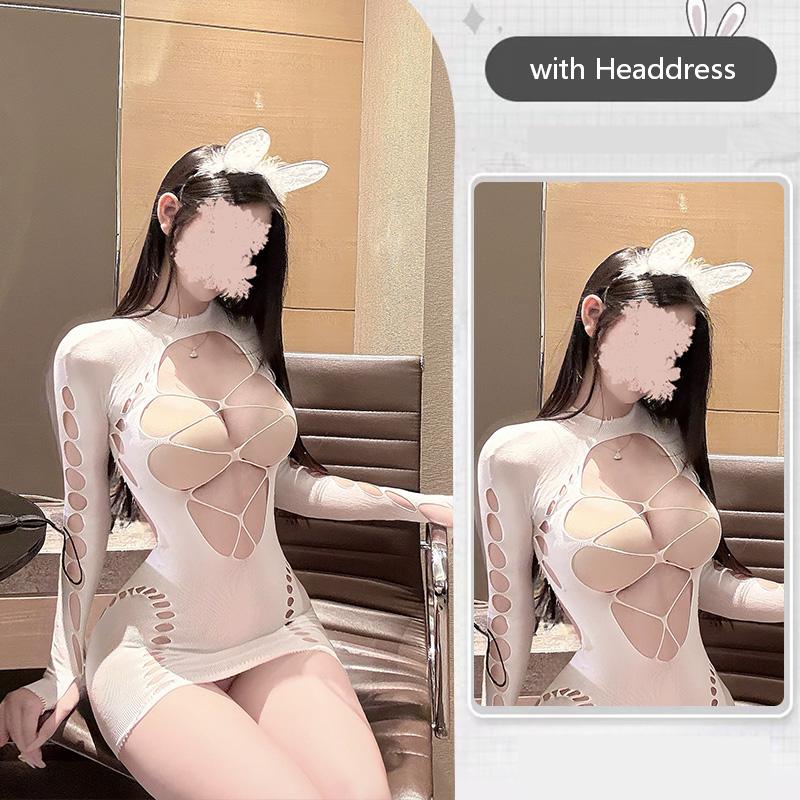 Conjunto de Bodysuit Extreme Cut-Out con Falda Bodycon y Panel de Malla