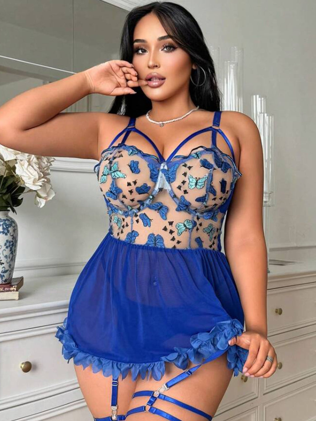 Vestido Transparente de Talla Grande con Encaje Bordado de Mariposas