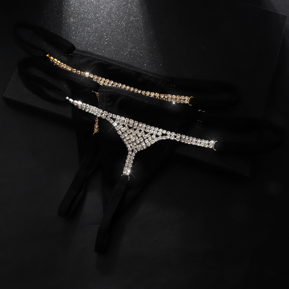 Cadena de cuerpo de bikini sexy con incrustaciones de diamantes brillantes de moda Accesorios Tanga