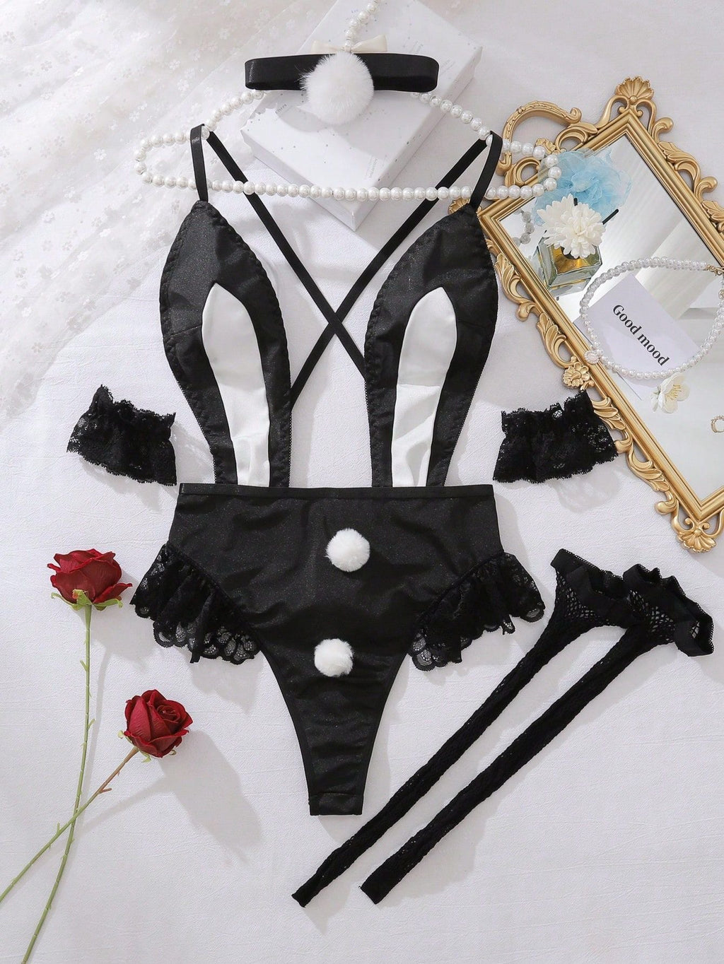 Conjunto de lencería de cosplay de encaje con orejas de conejo