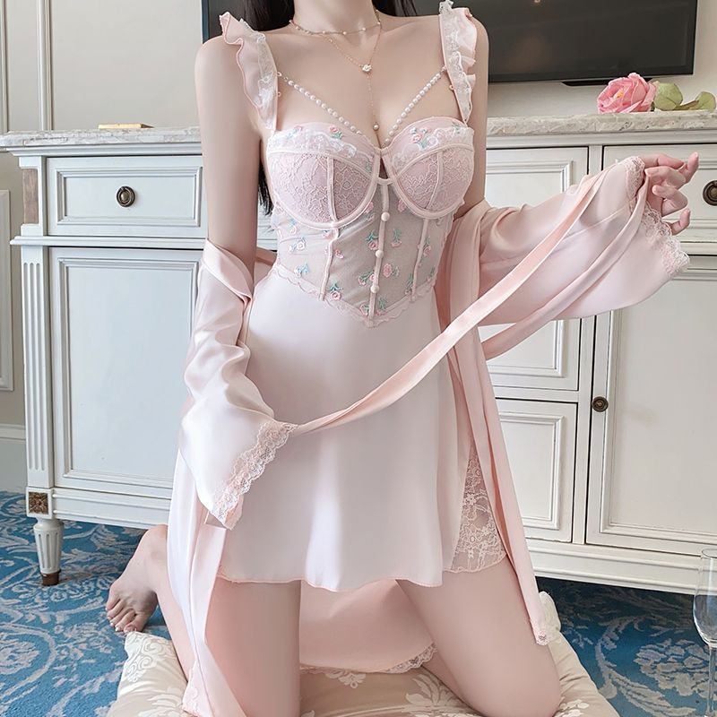 Camisón sexy halter con bordado de pétalos en pico y transparencias con almohadillas